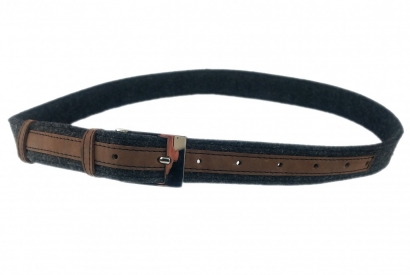 Venetto manufacturer of belts made of felt and leather. Made in Germany.